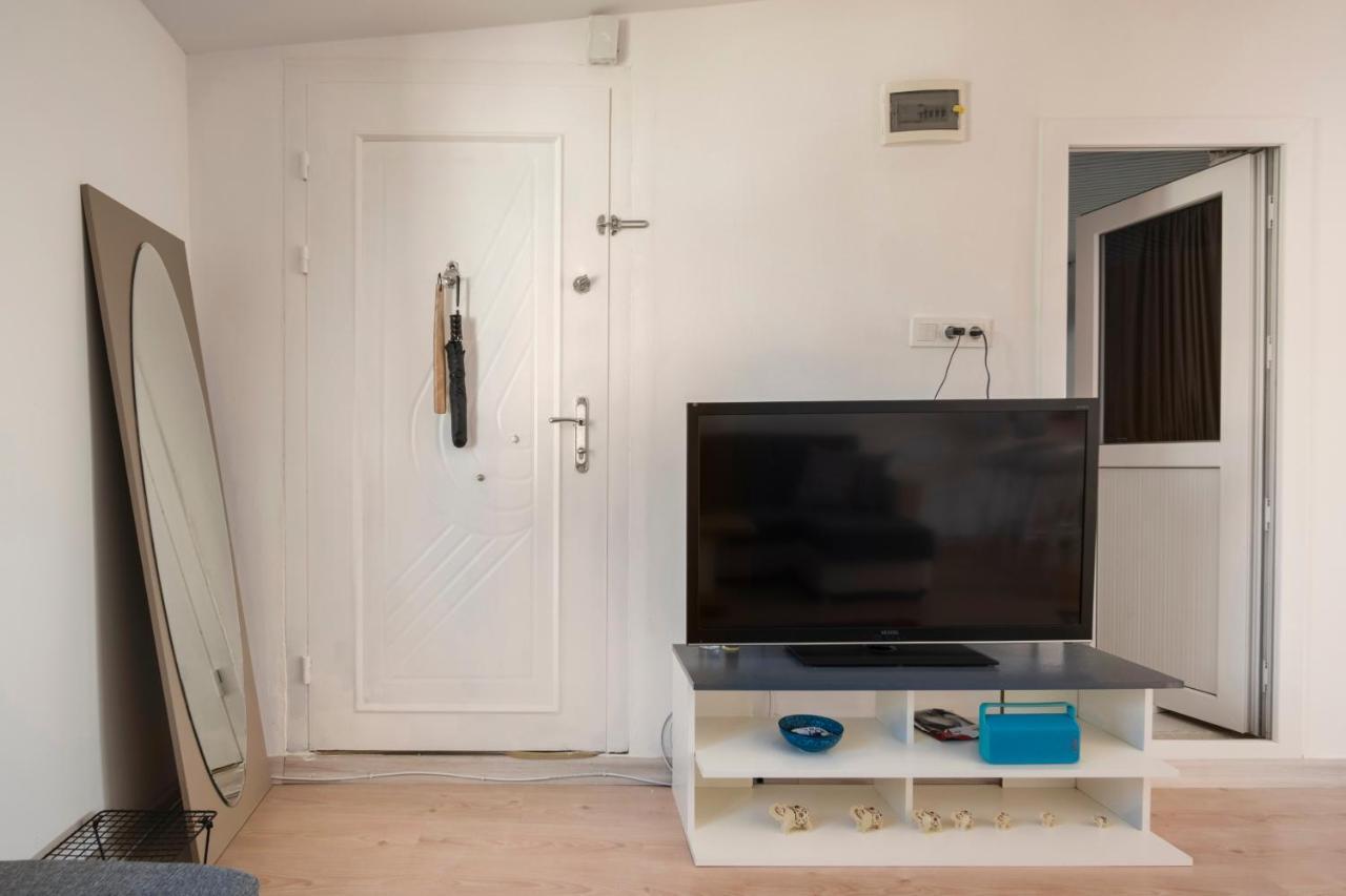 Central, Cozy, 15 Min Walk To The Beach, Fast Wi-Fi, Free Parking, 4Ppl بودروم المظهر الخارجي الصورة