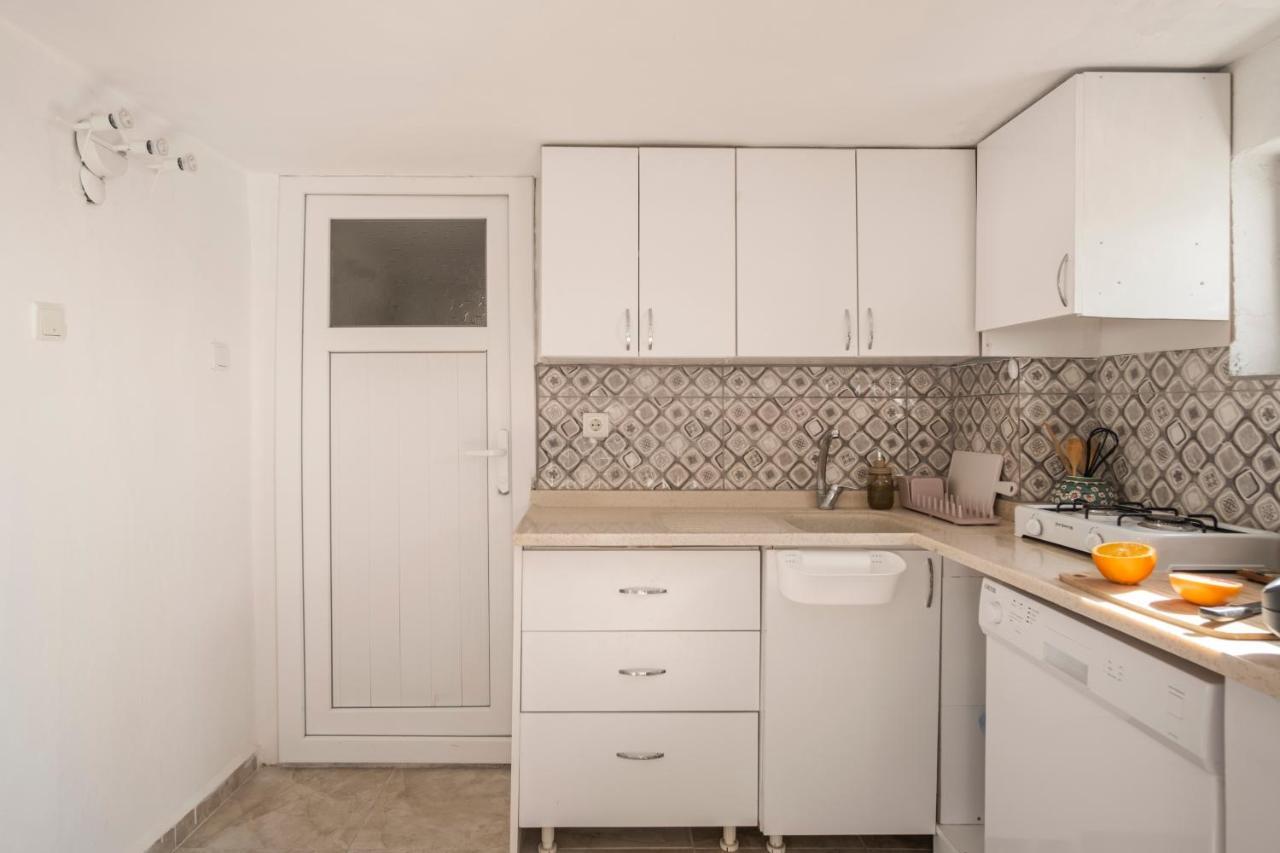 Central, Cozy, 15 Min Walk To The Beach, Fast Wi-Fi, Free Parking, 4Ppl بودروم المظهر الخارجي الصورة